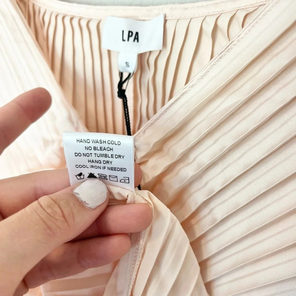 NWT LPA x REVOLVE Morgan Pleated Top Blouse in Peach Nude - Picture 7 of 9